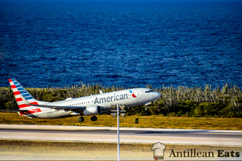 American Airlines - boeing 737 taking off from Curacao