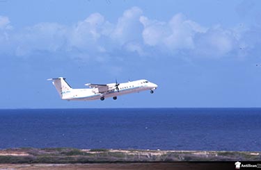 ALM Bombardier Dash 8 - taking off from Curacao International Airport - HATO