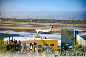 Avianca Airlines - A320 taking off from Curacao Airport