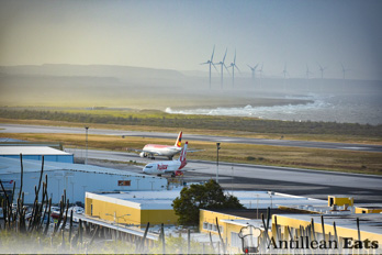 Avianca Airlines - A320 taking off from Curacao Airport