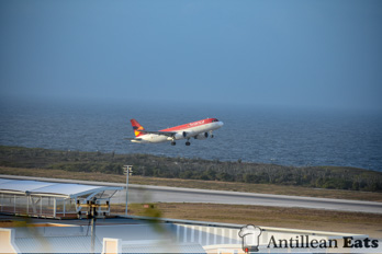 Avianca Airlines - A320 taking off from Curacao Airport