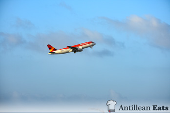 Avianca Airlines - A320 taking off from Curacao Airport