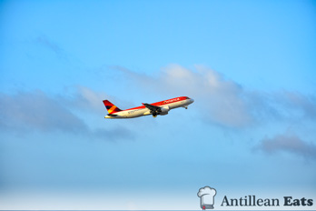 Avianca Airlines - A320 taking off from Curacao Airport
