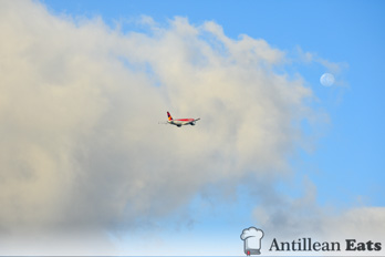 Avianca Airlines - A320 taking off from Curacao Airport