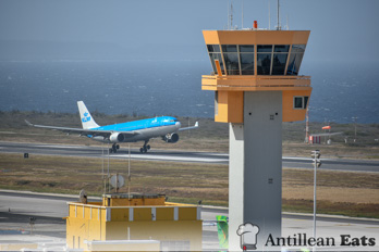 KLM Airbus A330 - approaching Curacao Airport