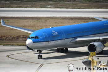 KLM Airbus A330 - taxiing at Curacao Airport