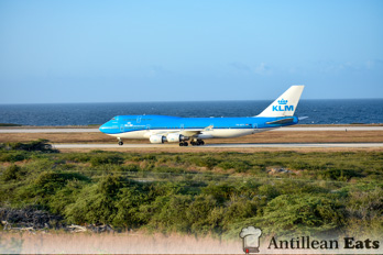 KLM - Boeing 747 taxiing at Curacao Airport