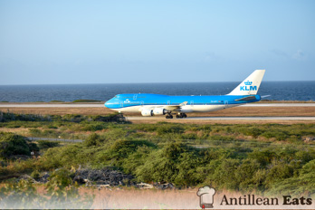 KLM - Boeing 747 taxiing at Curacao Airport