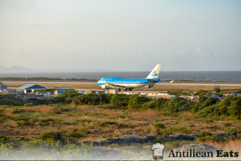 KLM - Boeing 747 taxiing at Curacao Airport