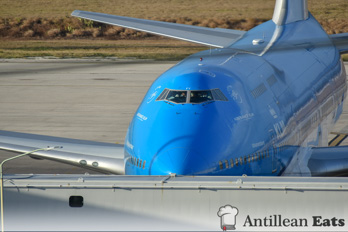 KLM - Boeing 747 taxiing at Curacao Airport