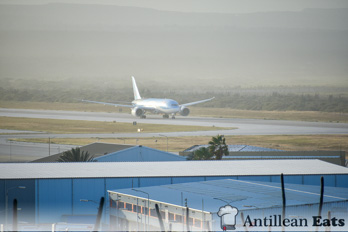 TUI Airlines - 767 taking off