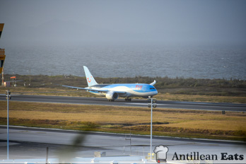 TUI Airlines - 767 taking off